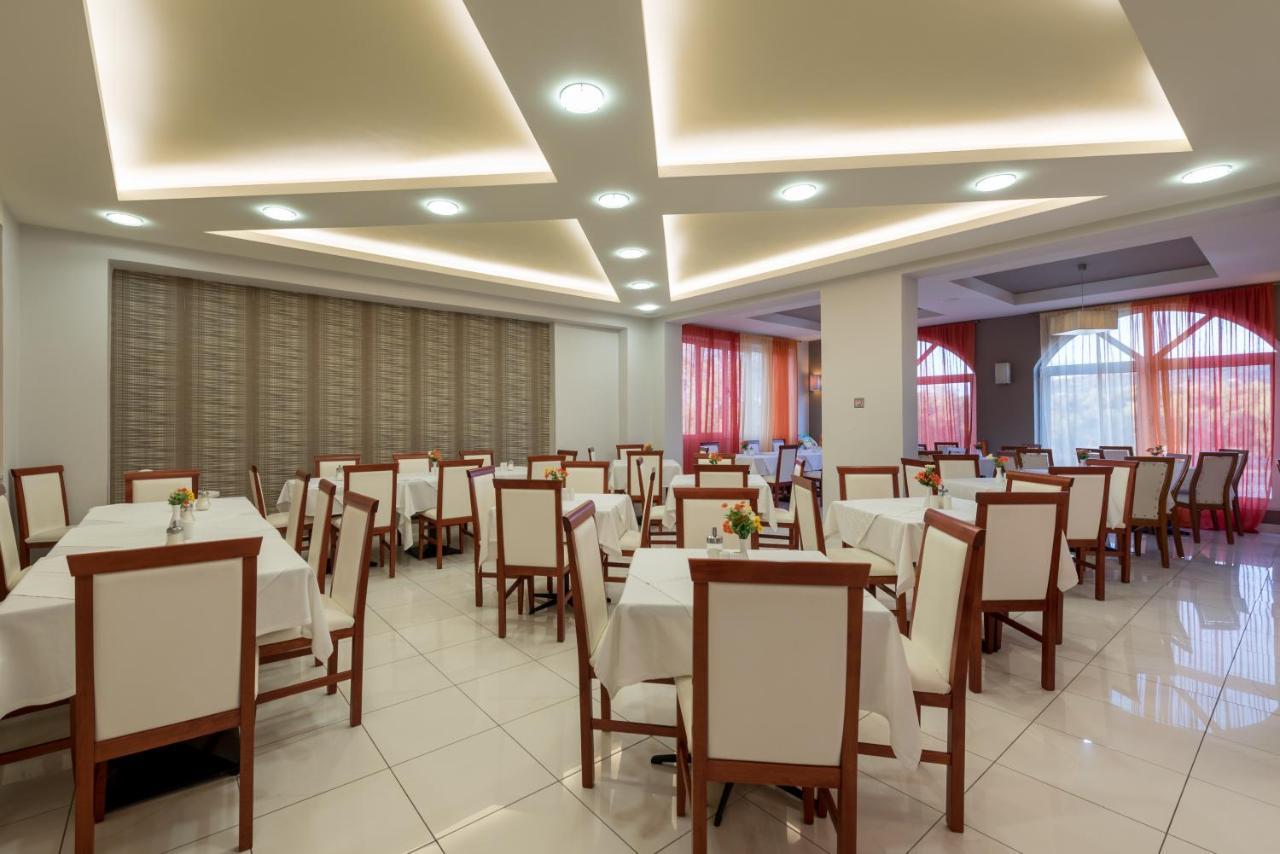 Denny'S Inn Kalamákion المظهر الخارجي الصورة